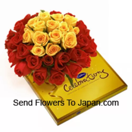 Strauß aus 24 roten und 11 gelben Rosen mit saisonalen Füllstoffen sowie einer schönen Schachtel Cadbury-Schokoladen